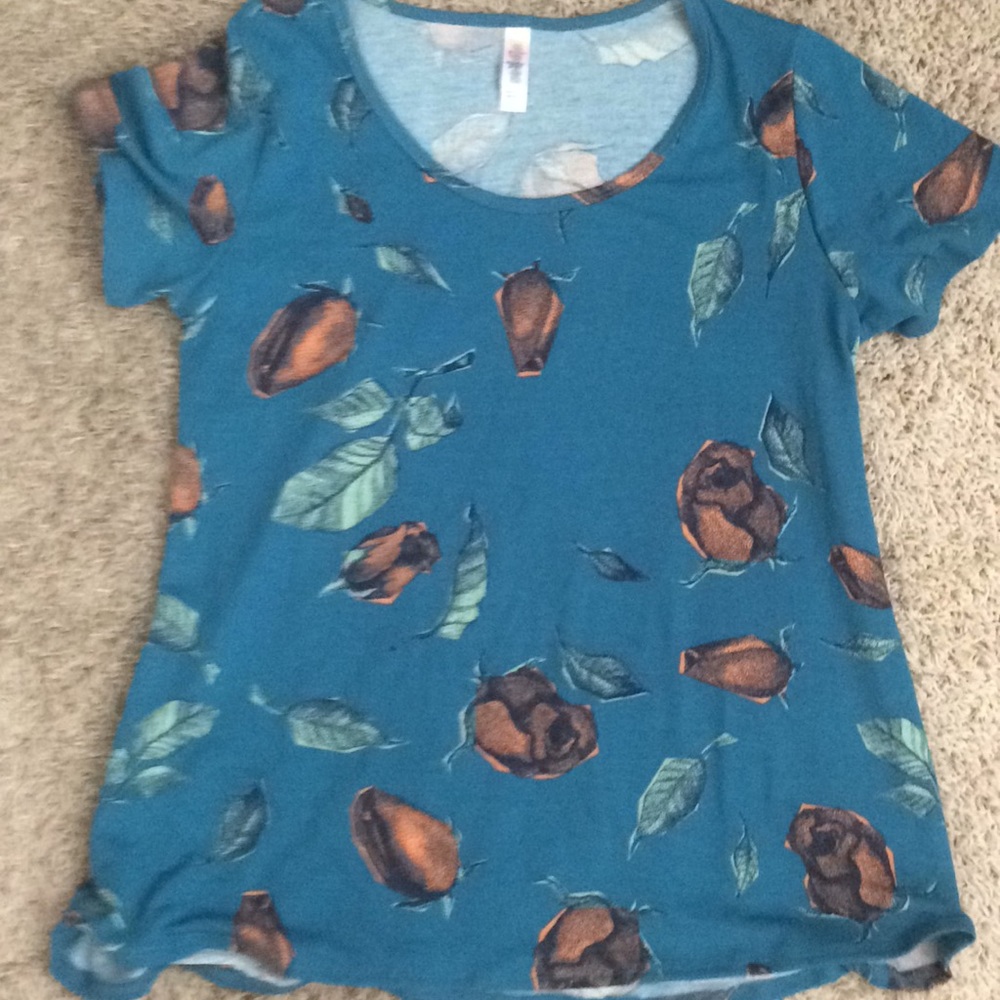 Lula Roe Classic Tee